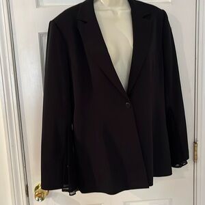 Newport News shape FX size 12 black pantsuit jacket & side slit pants